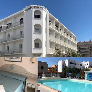Riviera Hotel
